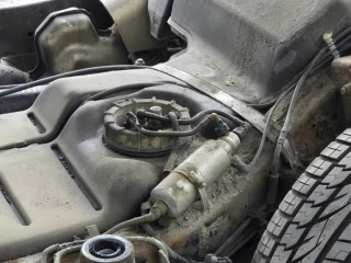 Benzinpumpe und Anschlüsse Tankgeber