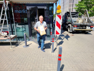 ...noch eben ein paar MB-Teile einsammeln, bei UPS